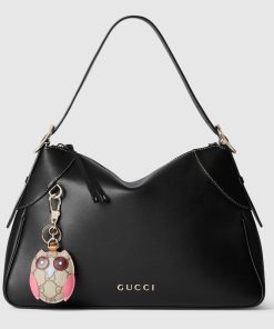 GG EMBLEM LARGE SHOULDER BLACK BAG