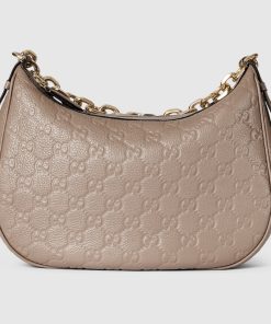 GG EMBLEM MEDIUM SHOULDER TAUPE GG GRAINY BAG